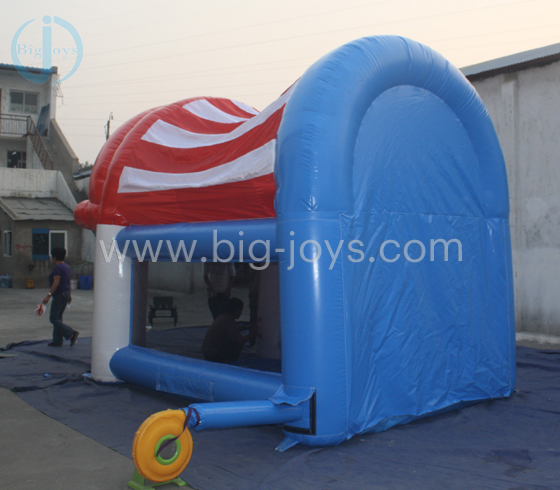 Inflatable Helmet House