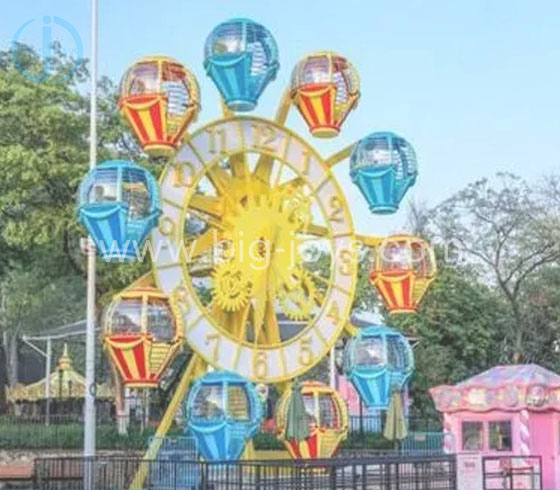 10 carbins ferris wheel