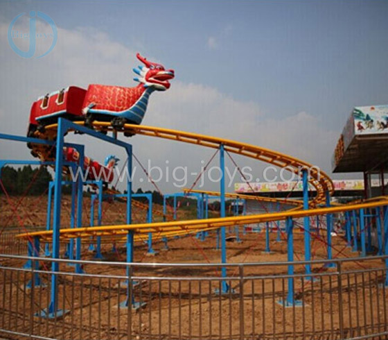 Sliding dragon roller coaster